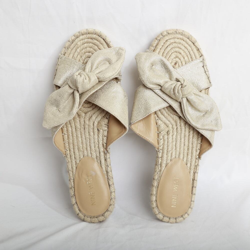 Nine West Espadrille like sandals in Gold size 10 slip on beach travel casual